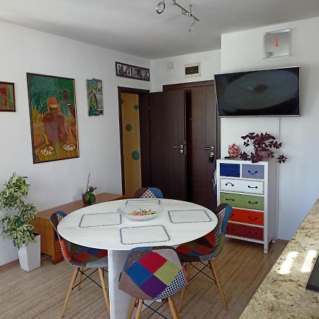 Bright Apartment At A Great Location โซเฟีย ภายนอก รูปภาพ